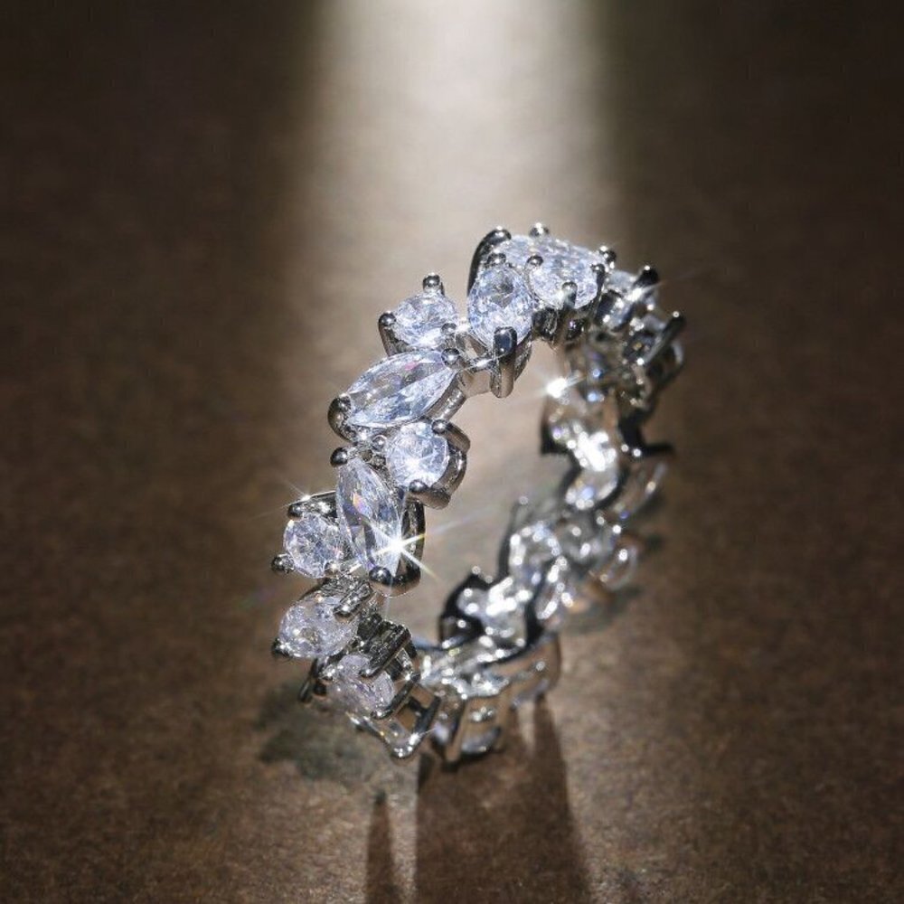 💞 Fashion Dainty Shiny Interlaced Marquis Gems Eternity Ring for Women, PD631